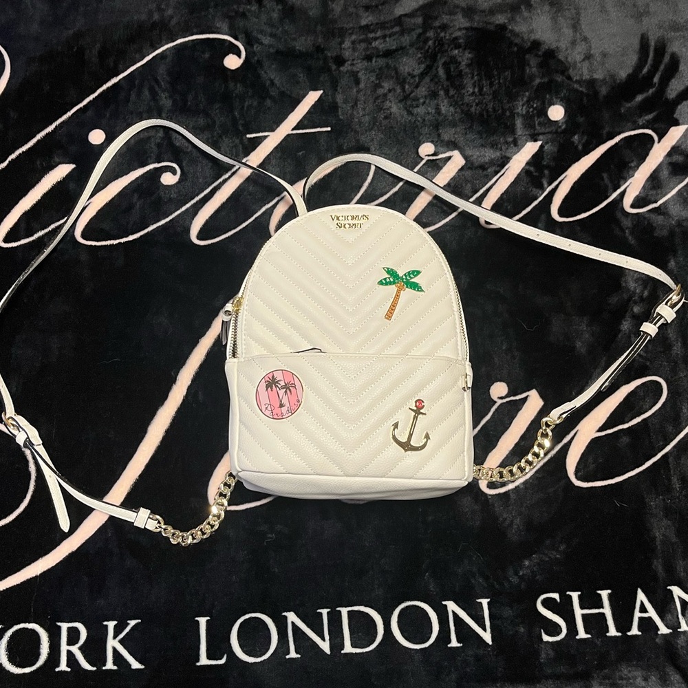 Victoria's Secret White Quilted Mini Backpack Paradise Summer Charms - Picture 2 of 9